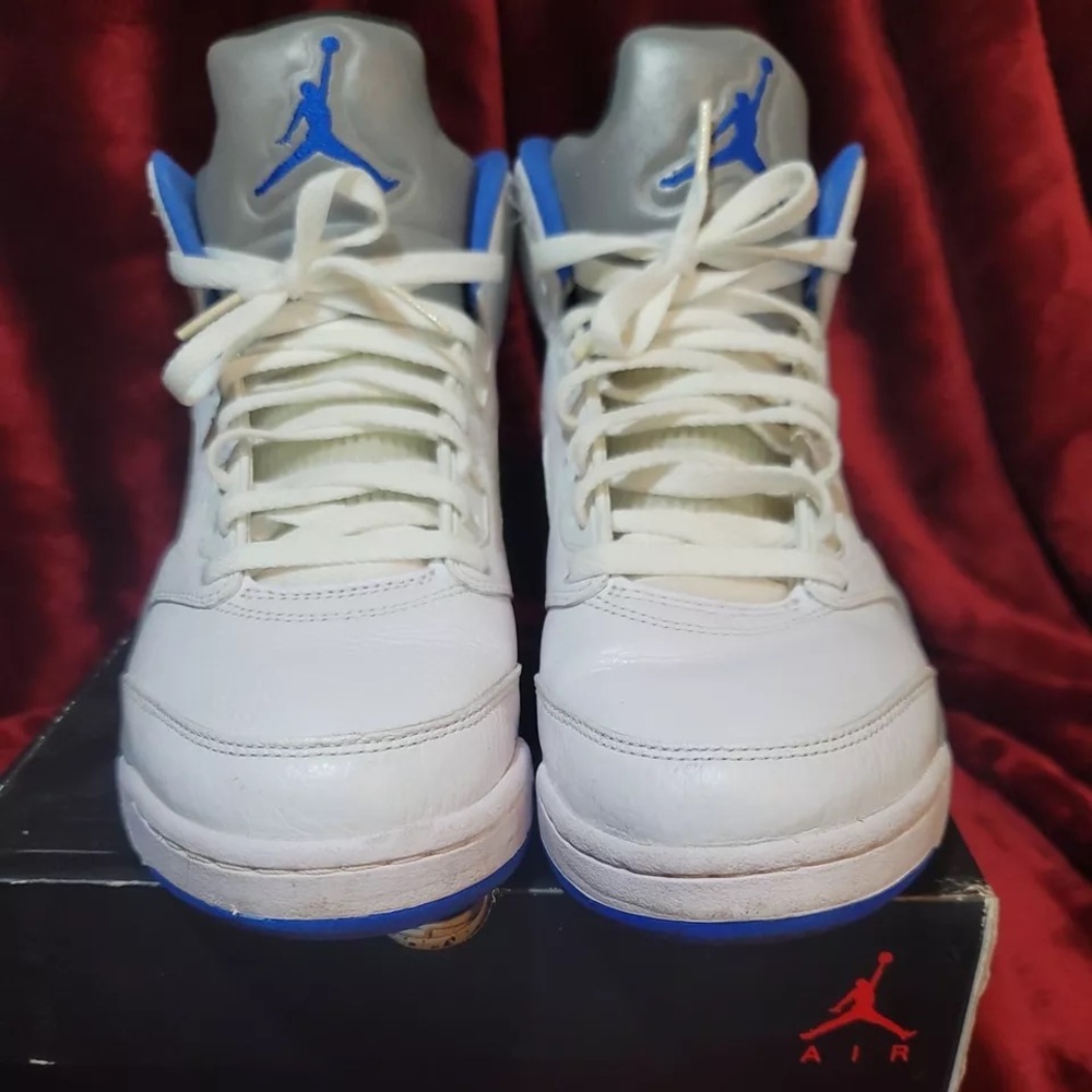 Air Jordan 5 Retro Stealth 2.0